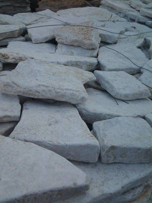 Trani limestone antique
